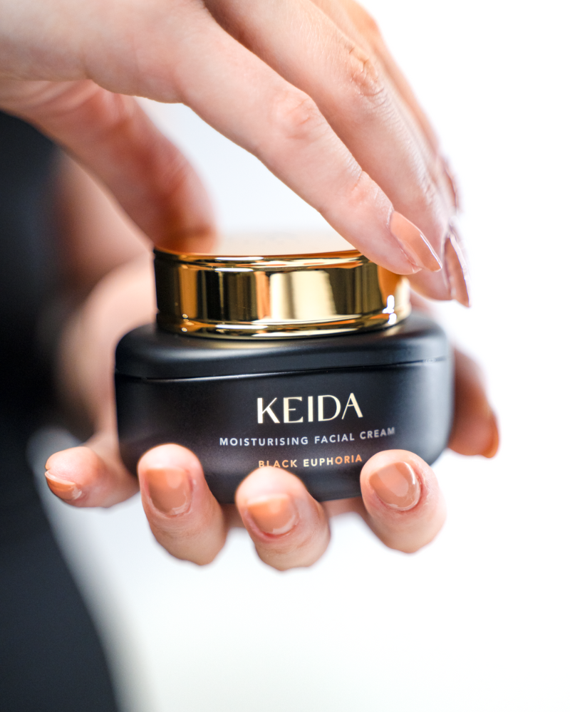 RETINOL & HYALURONIC ACID CREAM
